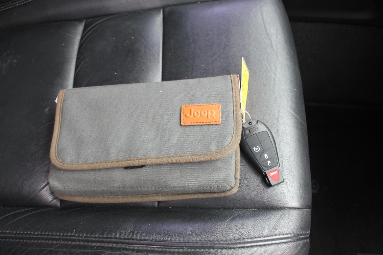 Jeep Grand Cherokee Limited 4WD 2011