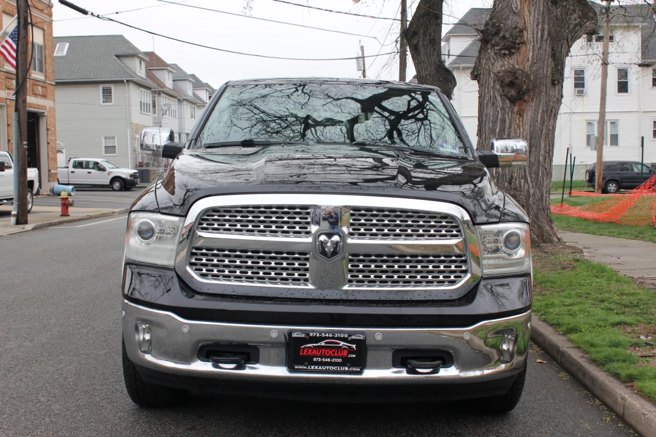 RAM 1500 Laramie Quad Cab 4WD 2015