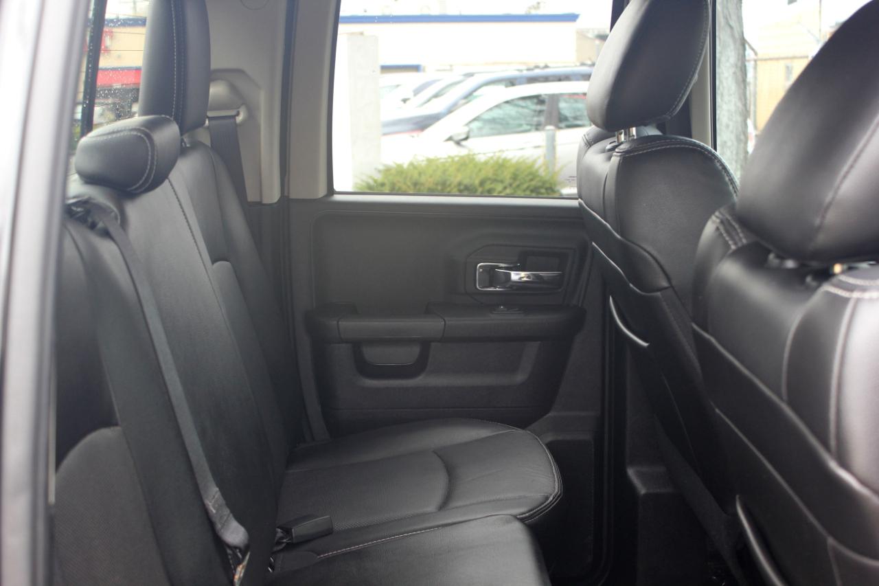 RAM 1500 Laramie Quad Cab 4WD 2015