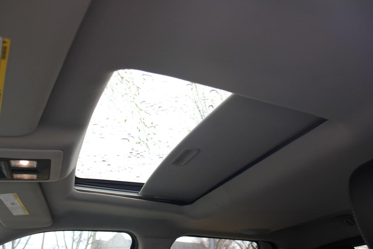 RAM 1500 Laramie Quad Cab 4WD 2015