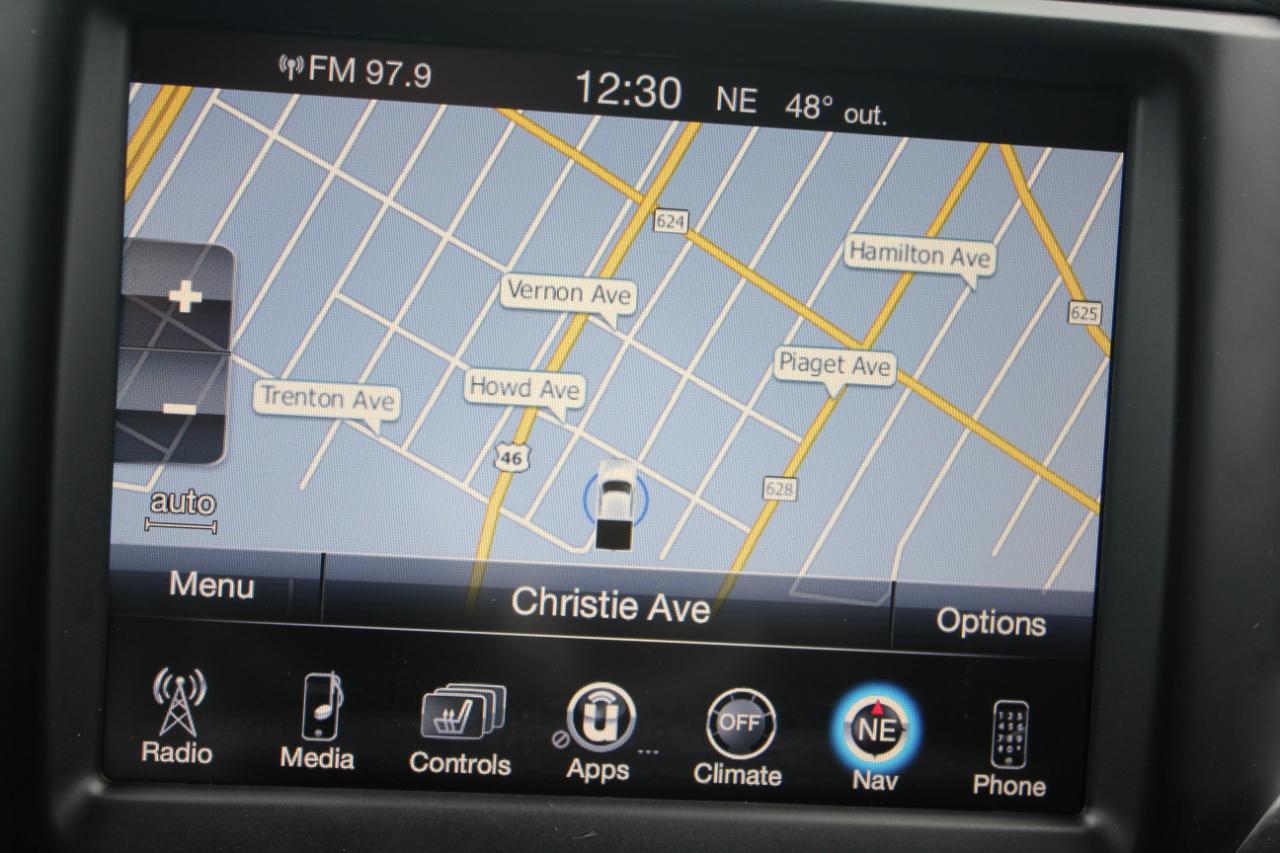 RAM 1500 Laramie Quad Cab 4WD 2015