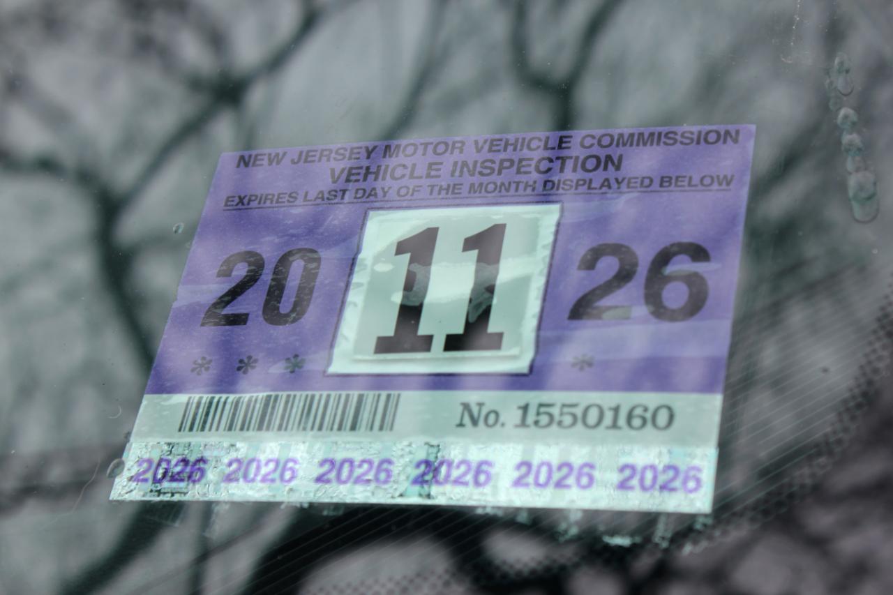 RAM 1500 Laramie Quad Cab 4WD 2015