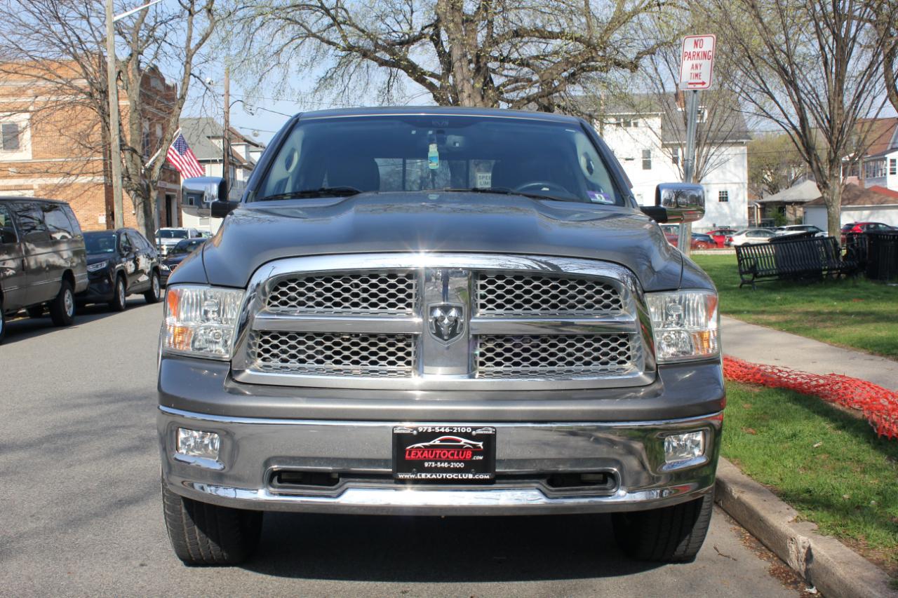 RAM 1500 Laramie Crew Cab 4WD 2012