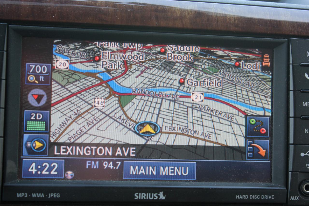 RAM 1500 Laramie Crew Cab 4WD 2012