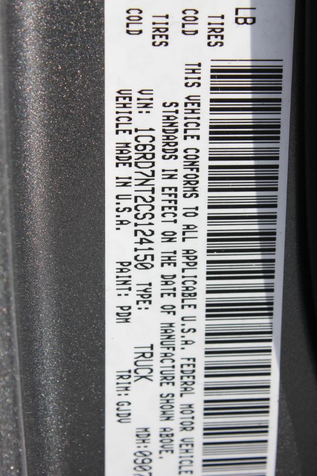 RAM 1500 Laramie Crew Cab 4WD 2012