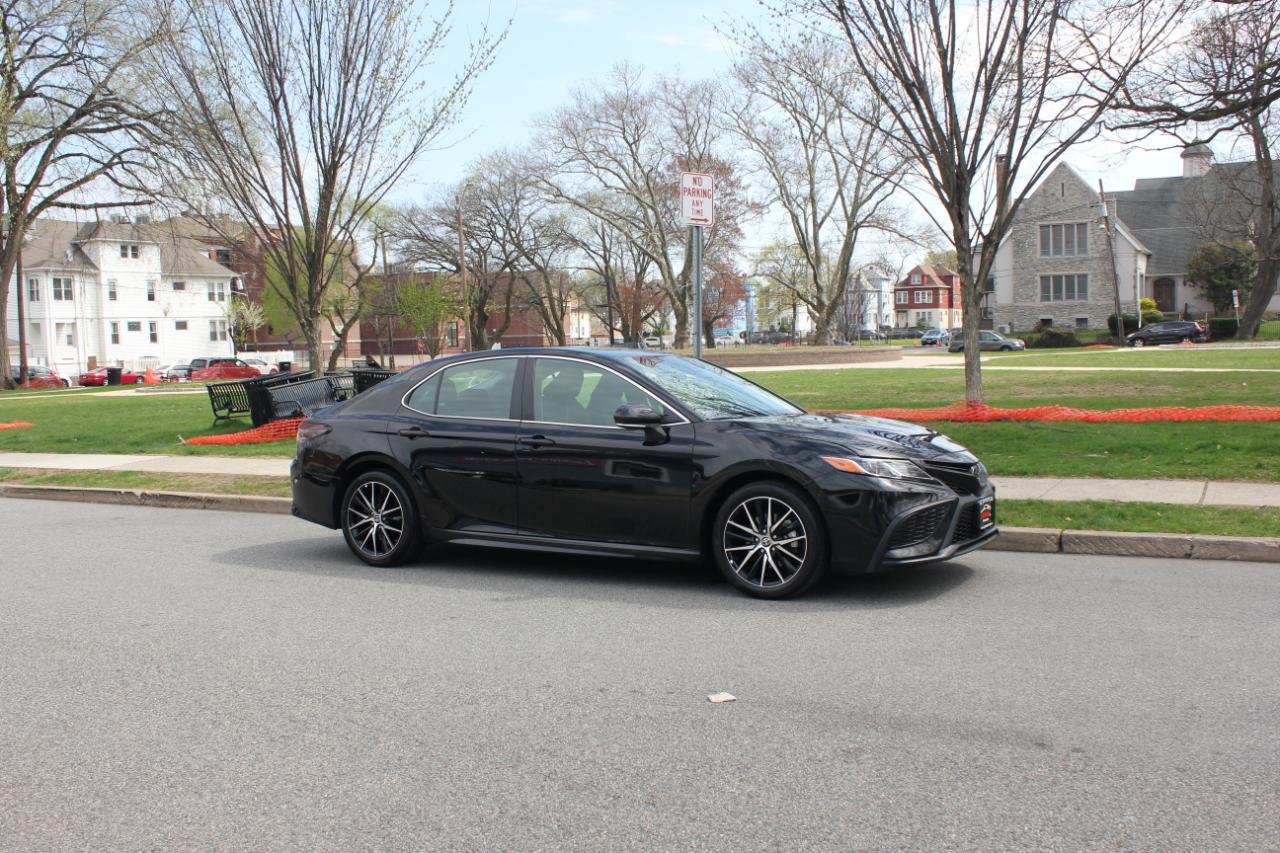 Toyota Camry SE Nightshade Edition AWD 2024