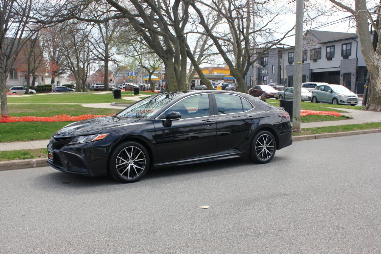 Toyota Camry SE Nightshade Edition AWD 2024