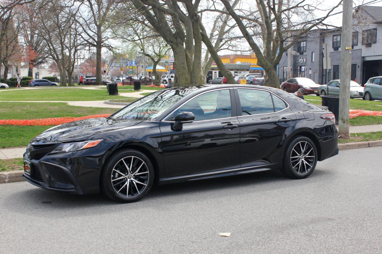 Toyota Camry SE Nightshade Edition AWD 2024