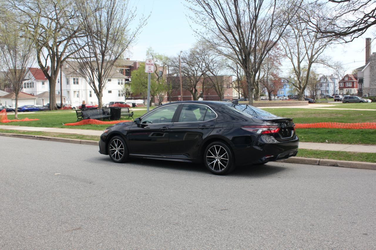 Toyota Camry SE Nightshade Edition AWD 2024