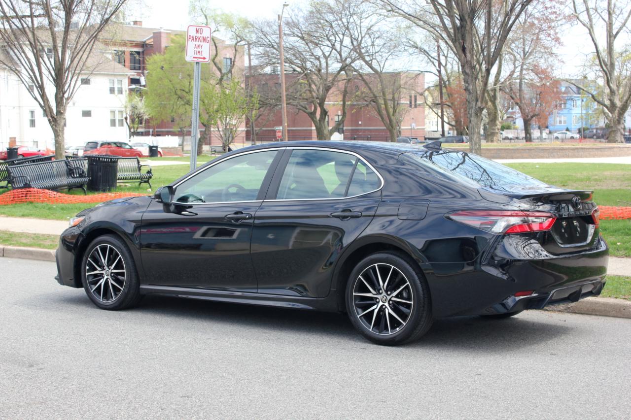 Toyota Camry SE Nightshade Edition AWD 2024