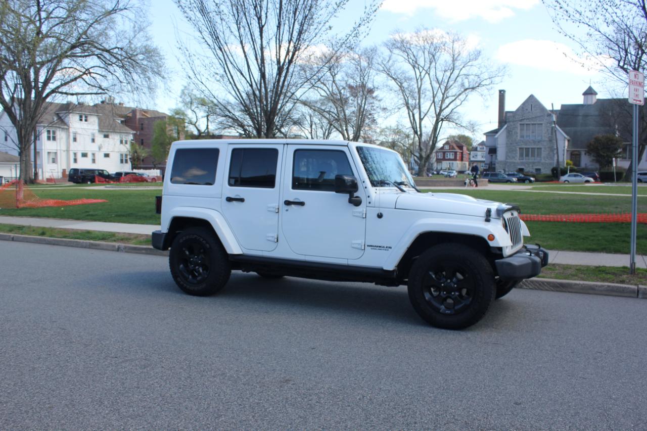Jeep Wrangler Unlimited Sahara 4WD 2015