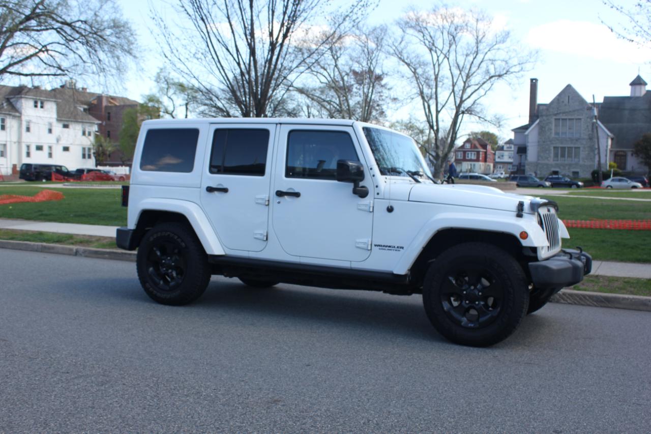 Jeep Wrangler Unlimited Sahara 4WD 2015