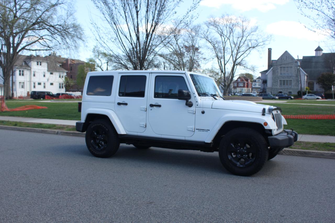 Jeep Wrangler Unlimited Sahara 4WD 2015