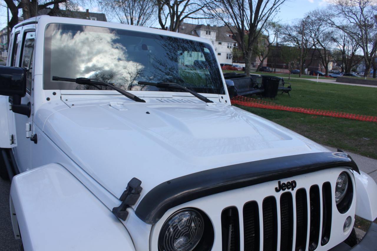 Jeep Wrangler Unlimited Sahara 4WD 2015