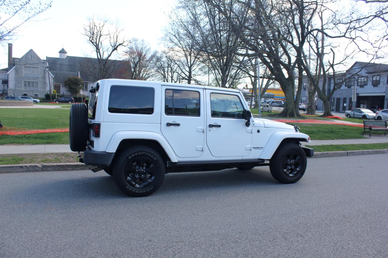 Jeep Wrangler Unlimited Sahara 4WD 2015
