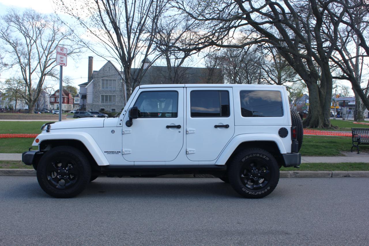Jeep Wrangler Unlimited Sahara 4WD 2015