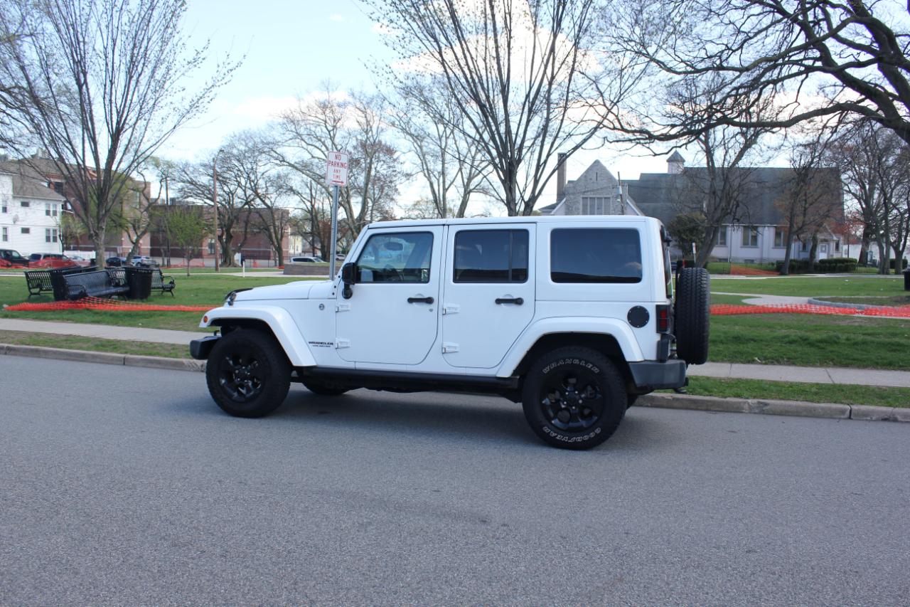 Jeep Wrangler Unlimited Sahara 4WD 2015