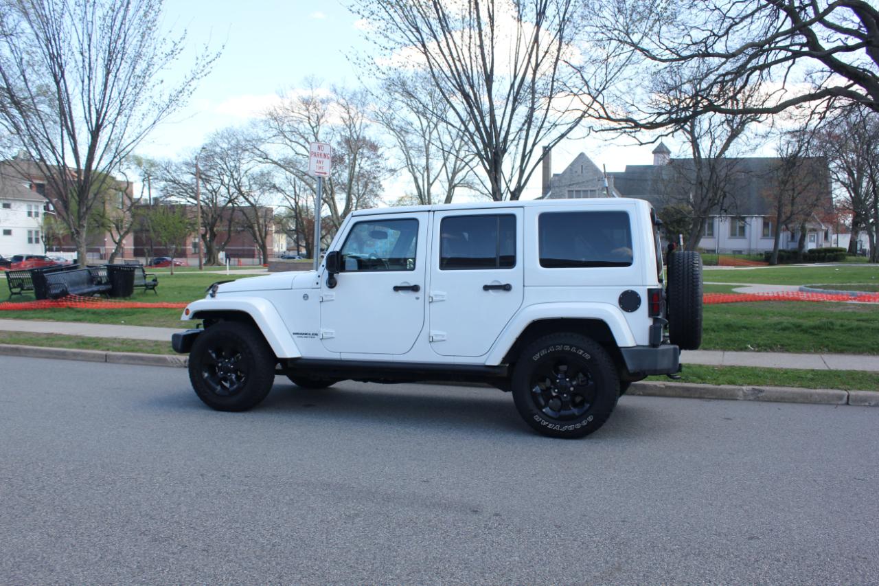 Jeep Wrangler Unlimited Sahara 4WD 2015