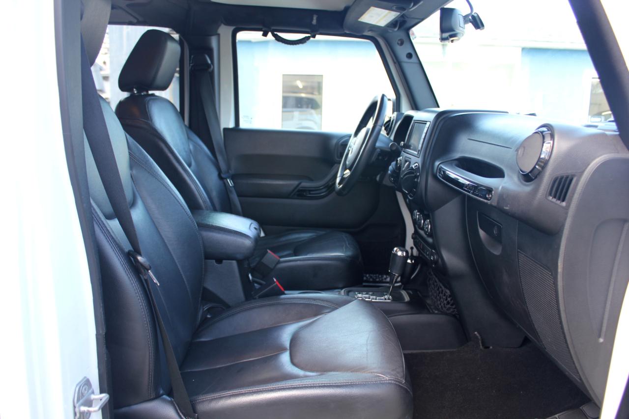 Jeep Wrangler Unlimited Sahara 4WD 2015