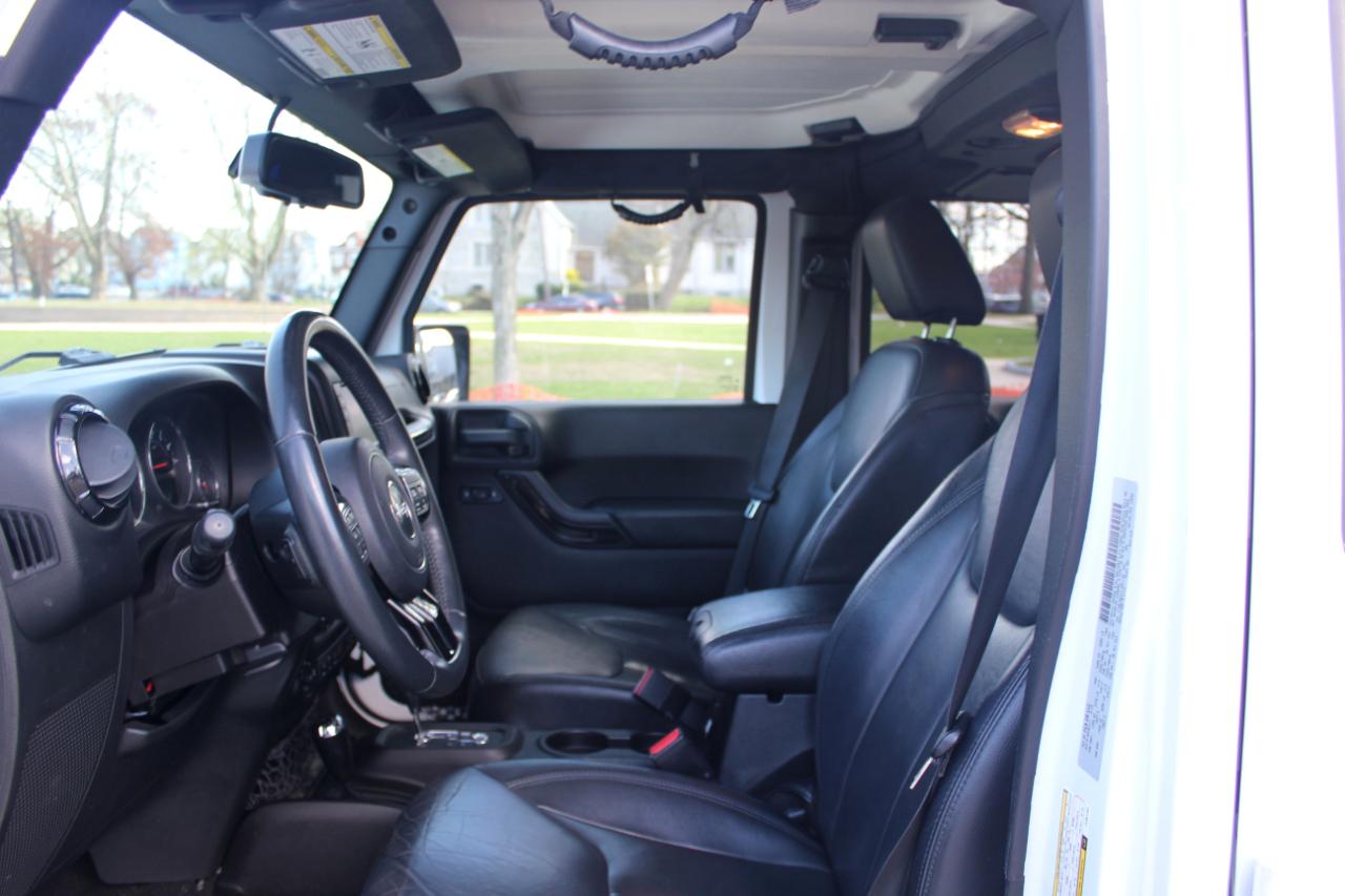 Jeep Wrangler Unlimited Sahara 4WD 2015