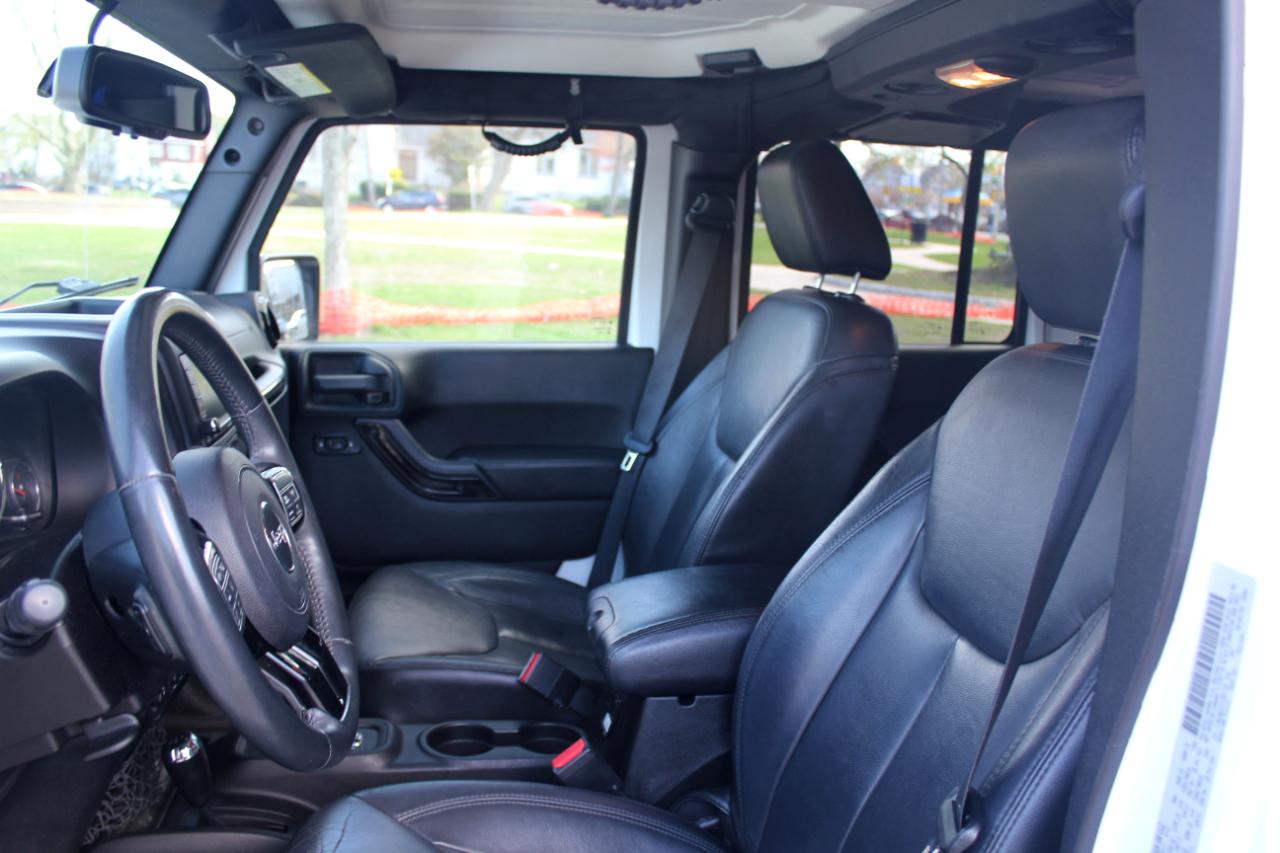 Jeep Wrangler Unlimited Sahara 4WD 2015