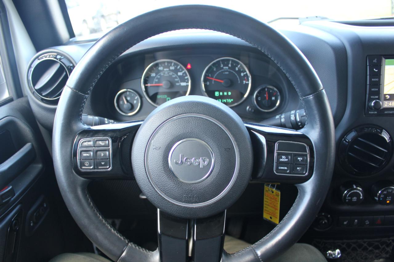 Jeep Wrangler Unlimited Sahara 4WD 2015