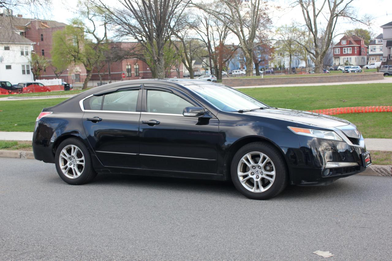 Acura TL 5-Speed AT with Tech Package 2011