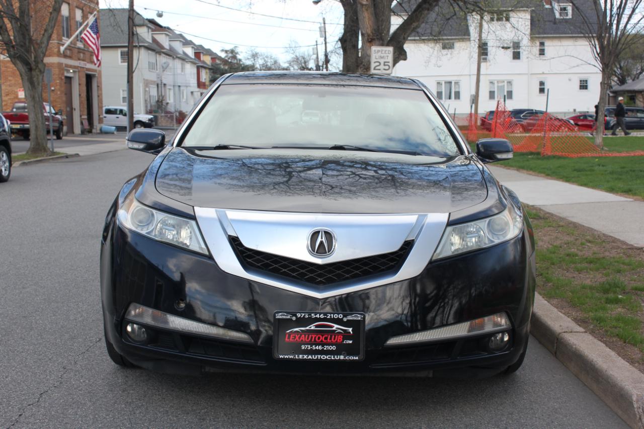 Acura TL 5-Speed AT with Tech Package 2011