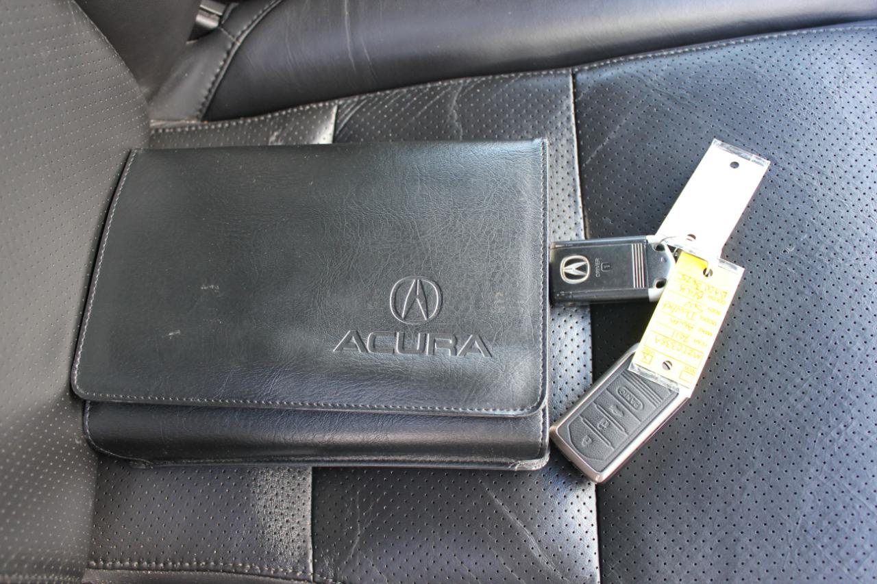 Acura TL 5-Speed AT with Tech Package 2011