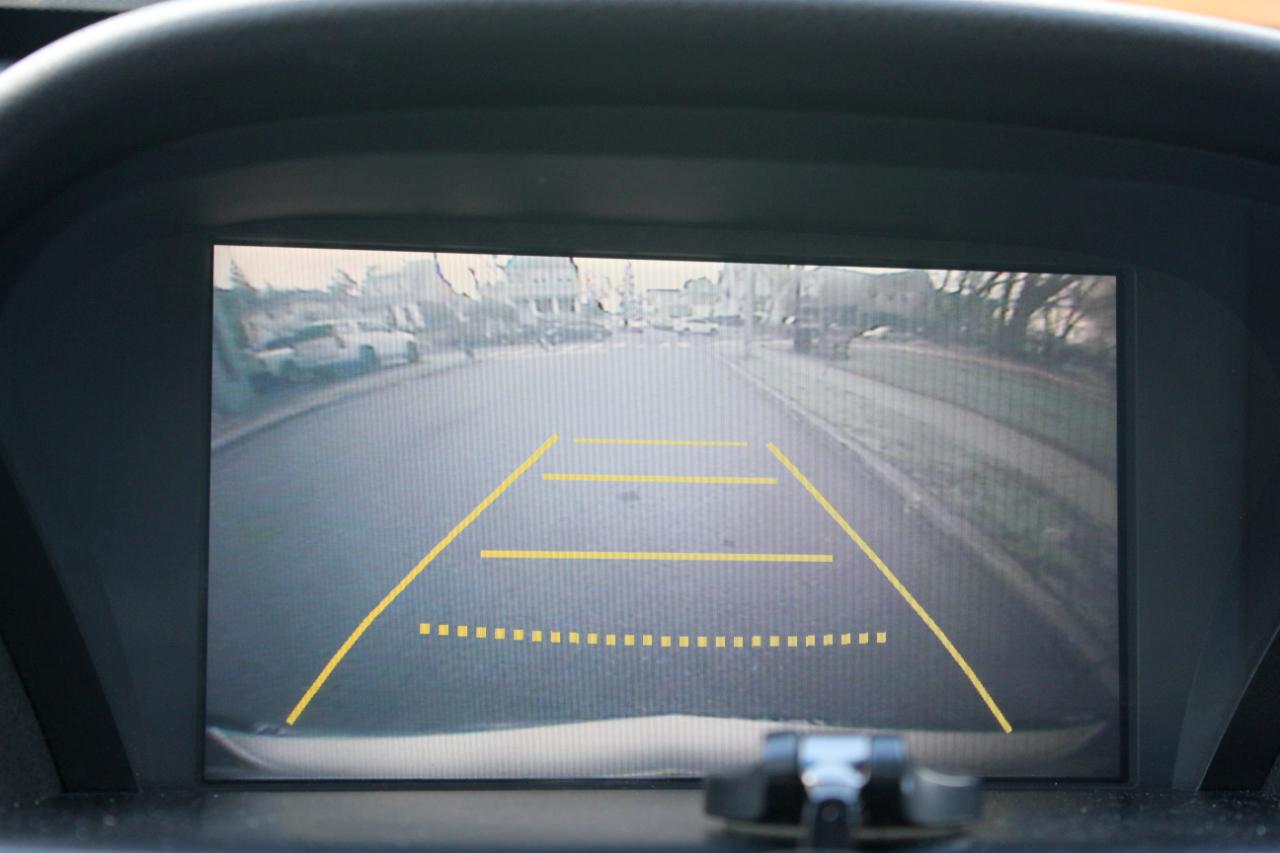 Acura TL 5-Speed AT with Tech Package 2011