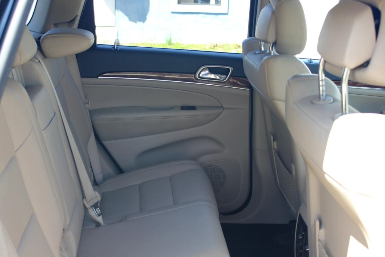 Jeep Grand Cherokee Limited 4WD 2011