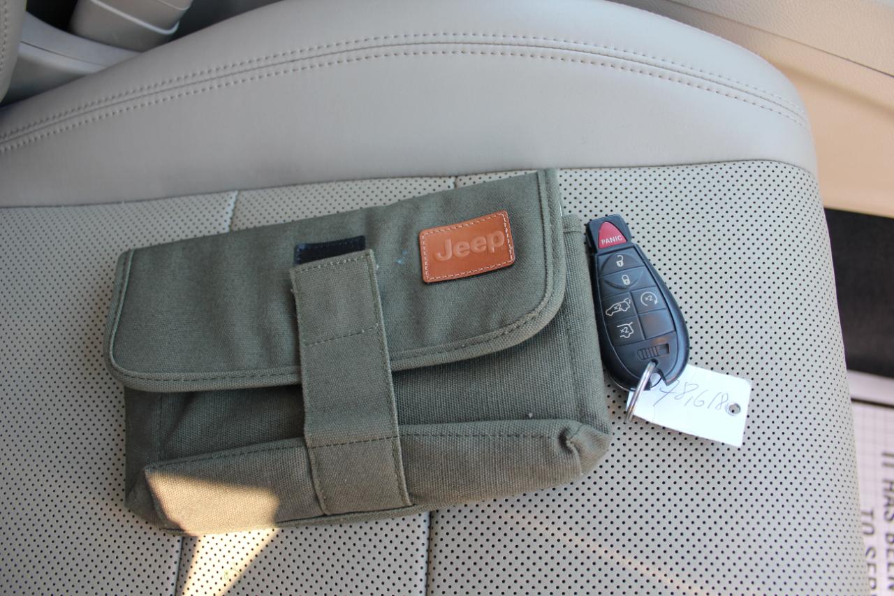 Jeep Grand Cherokee Limited 4WD 2011