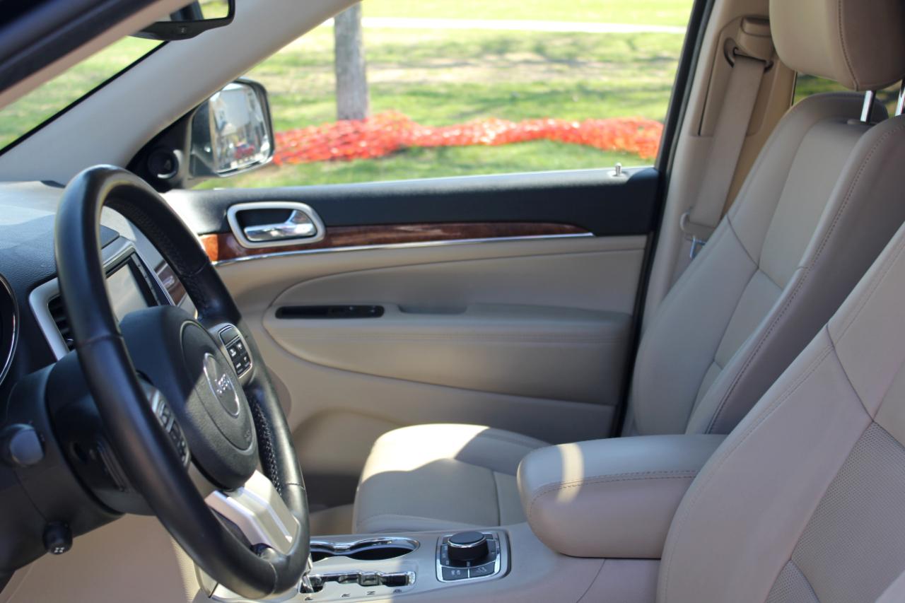 Jeep Grand Cherokee Limited 4WD 2011