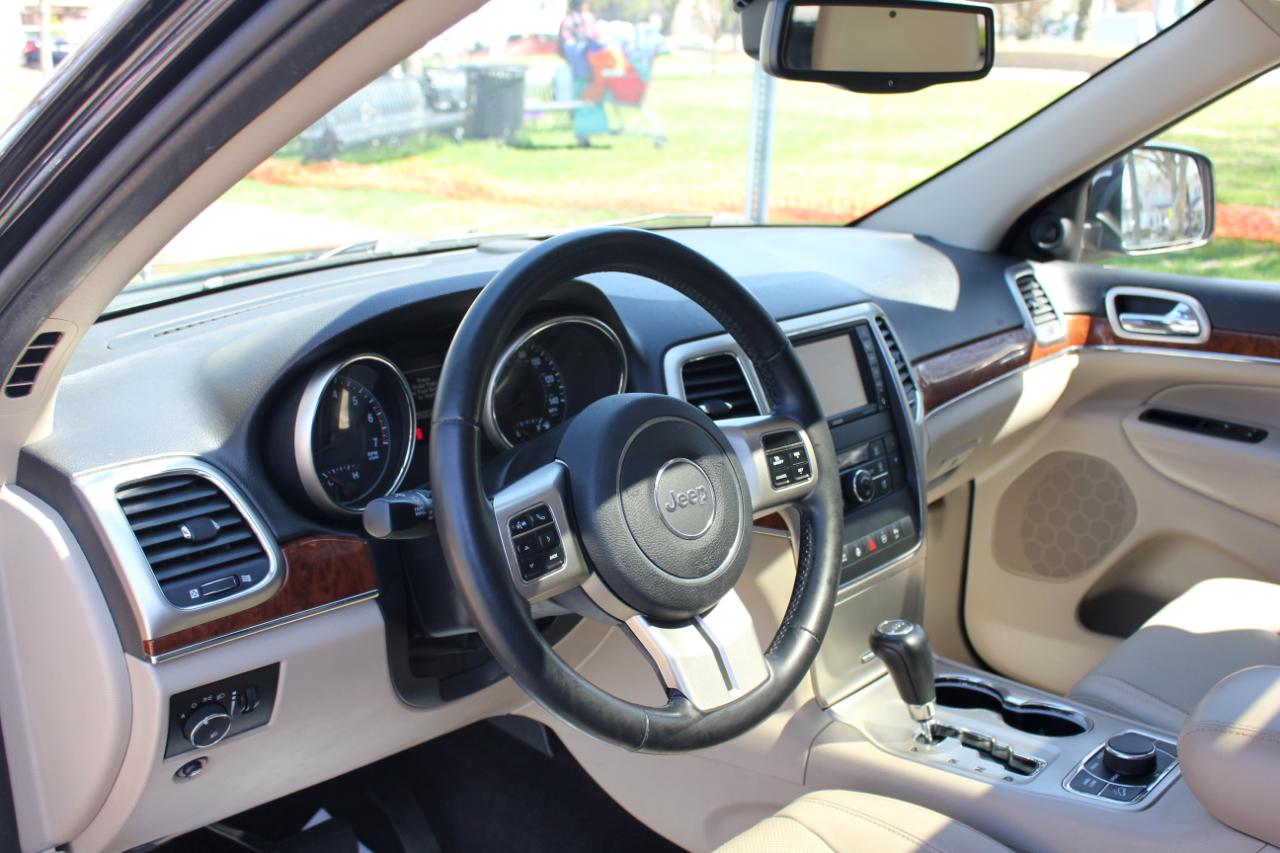 Jeep Grand Cherokee Limited 4WD 2011