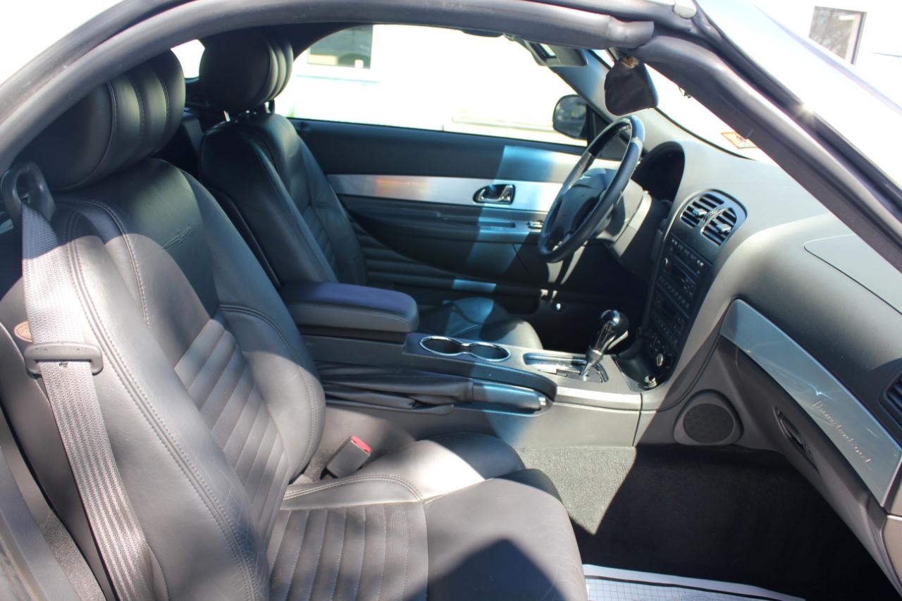 Ford Thunderbird Deluxe 2002