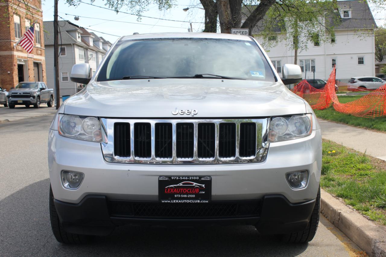 Jeep Grand Cherokee Laredo 4WD 2011