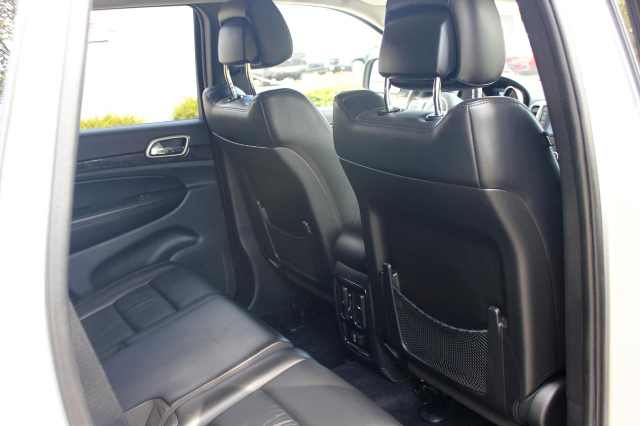 Jeep Grand Cherokee Laredo 4WD 2011