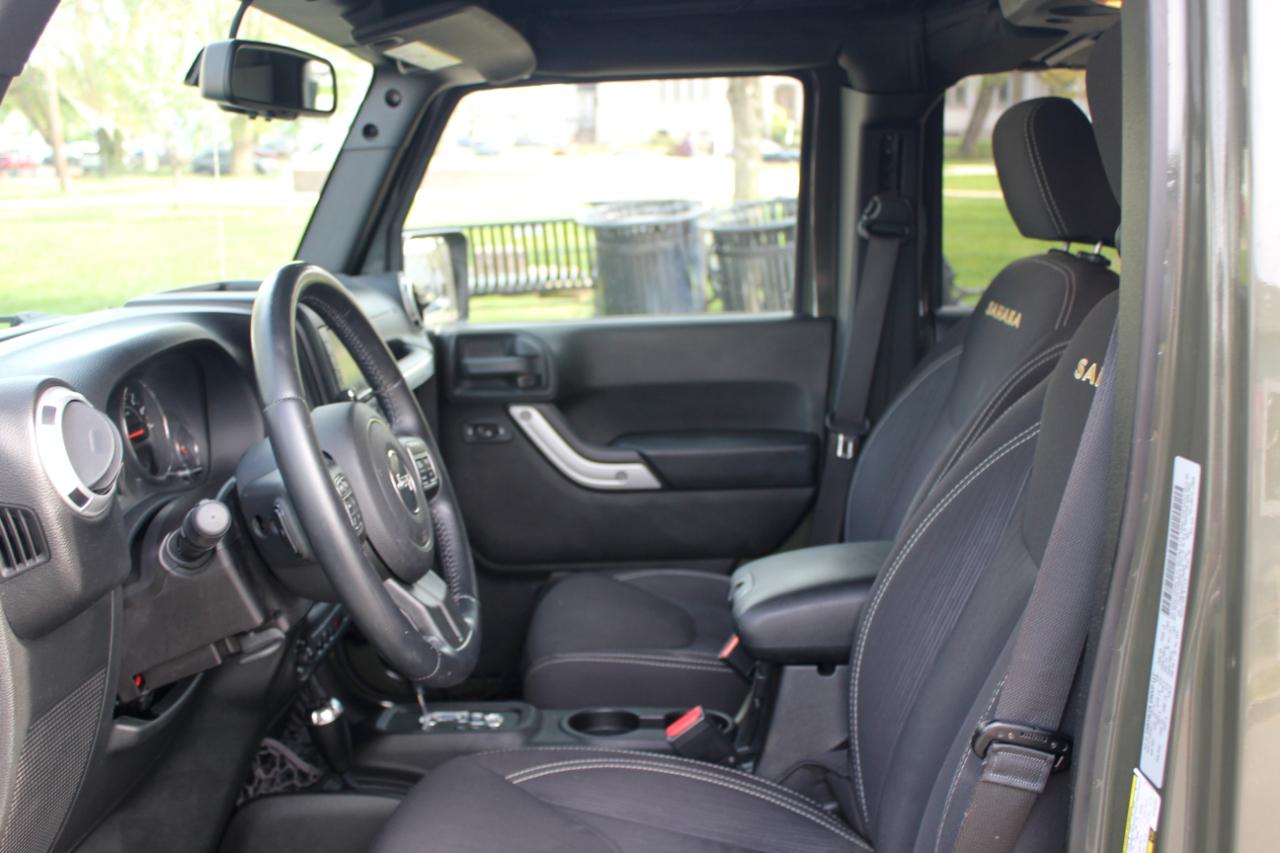 Jeep Wrangler Unlimited Sahara 4WD 2015