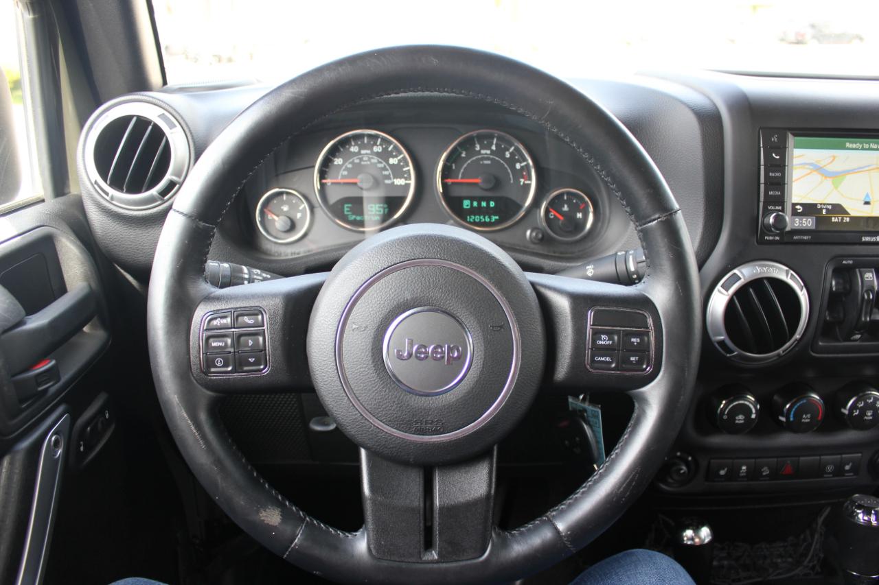 Jeep Wrangler Unlimited Sahara 4WD 2015