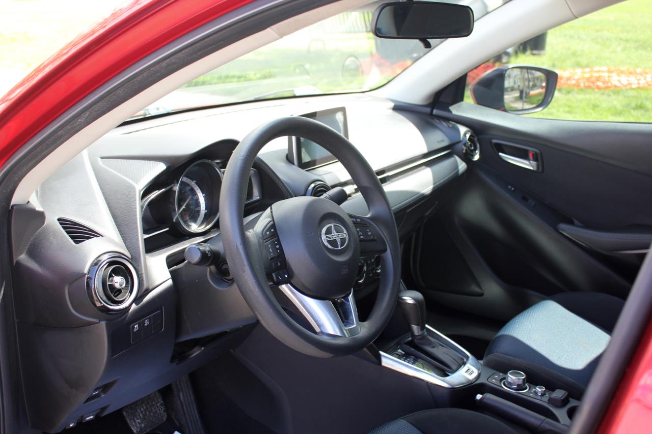 Scion iA 6A 2016