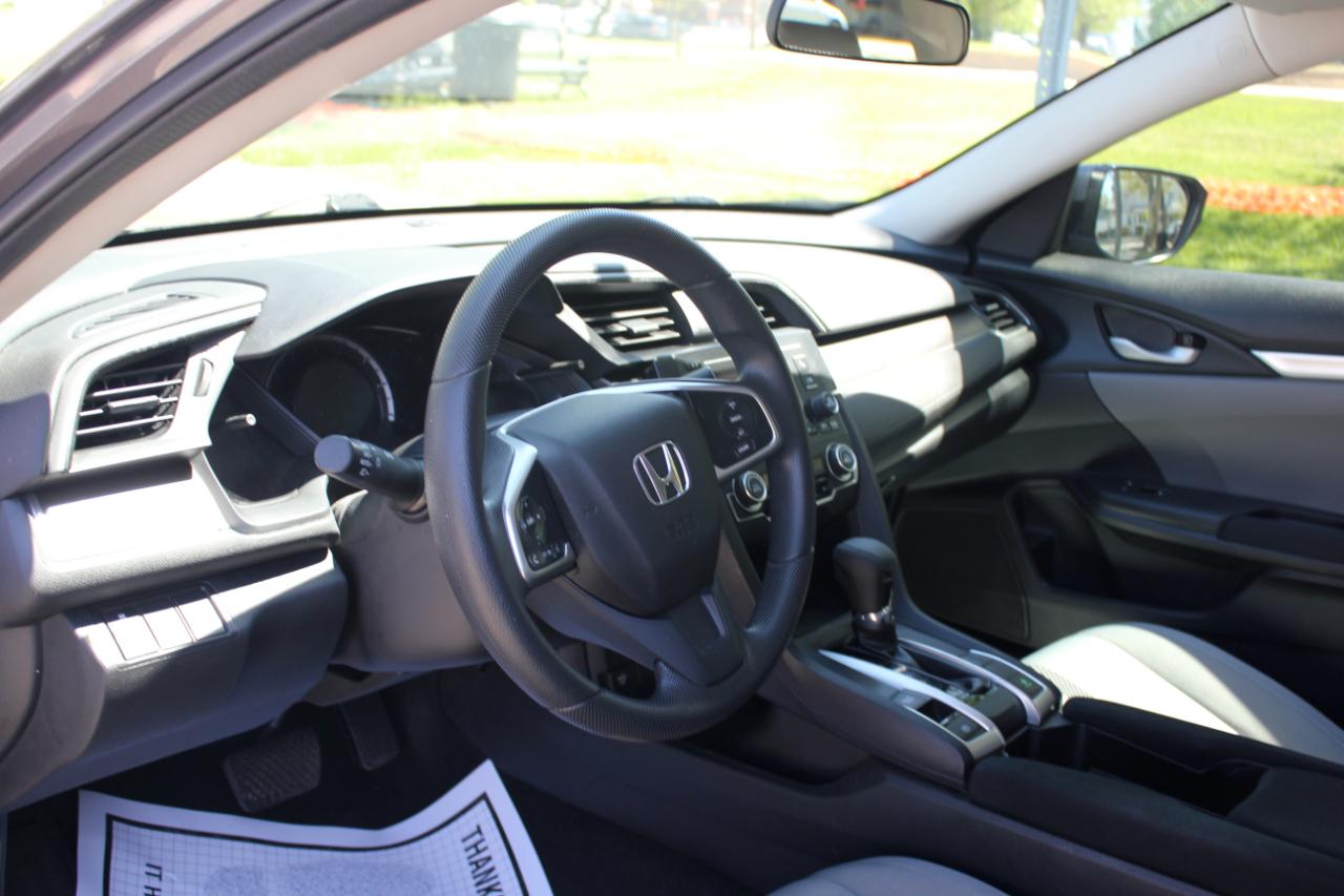 Honda Civic LX Sedan CVT 2016
