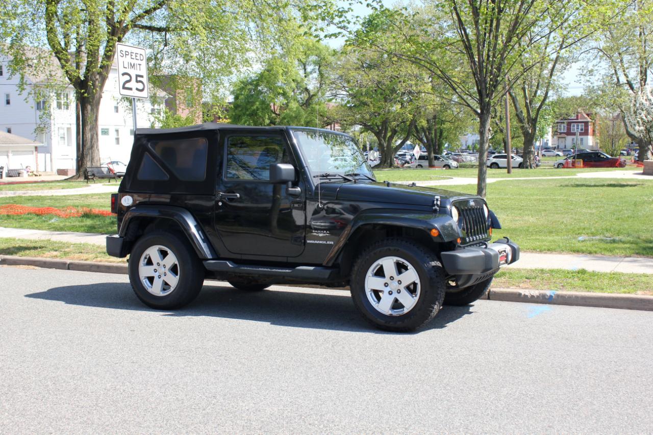 Jeep Wrangler Sahara 4WD 2012