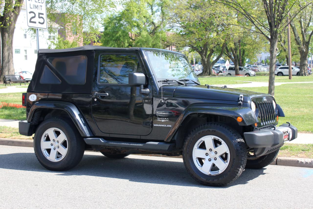 Jeep Wrangler Sahara 4WD 2012