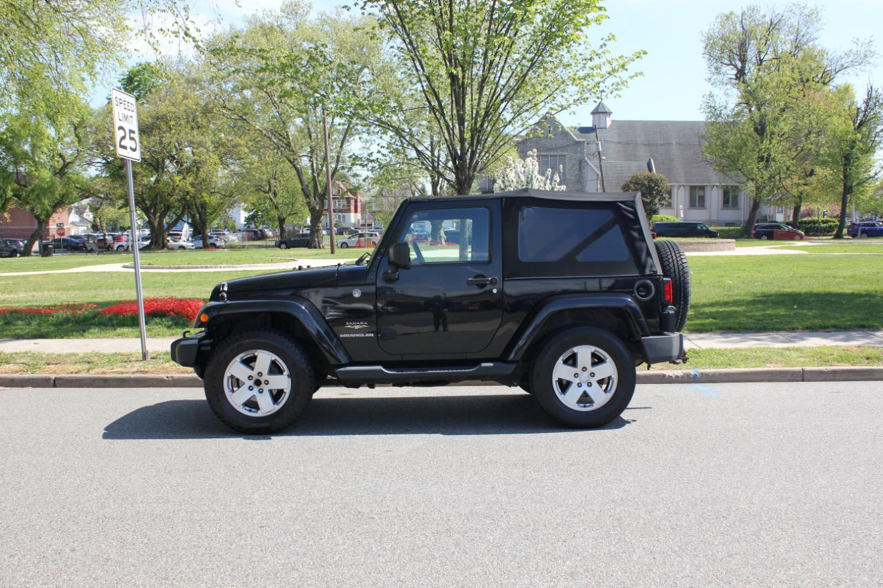 Jeep Wrangler Sahara 4WD 2012