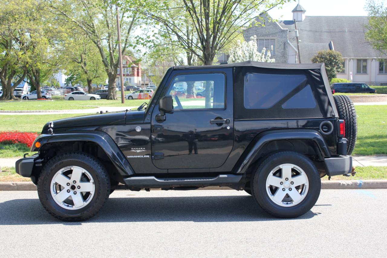 Jeep Wrangler Sahara 4WD 2012