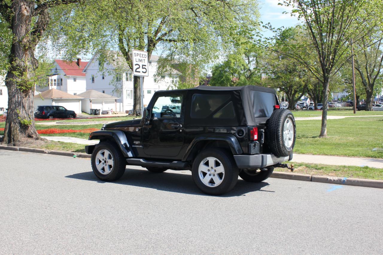Jeep Wrangler Sahara 4WD 2012