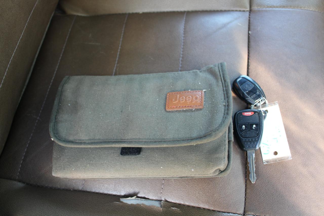 Jeep Wrangler Sahara 4WD 2012