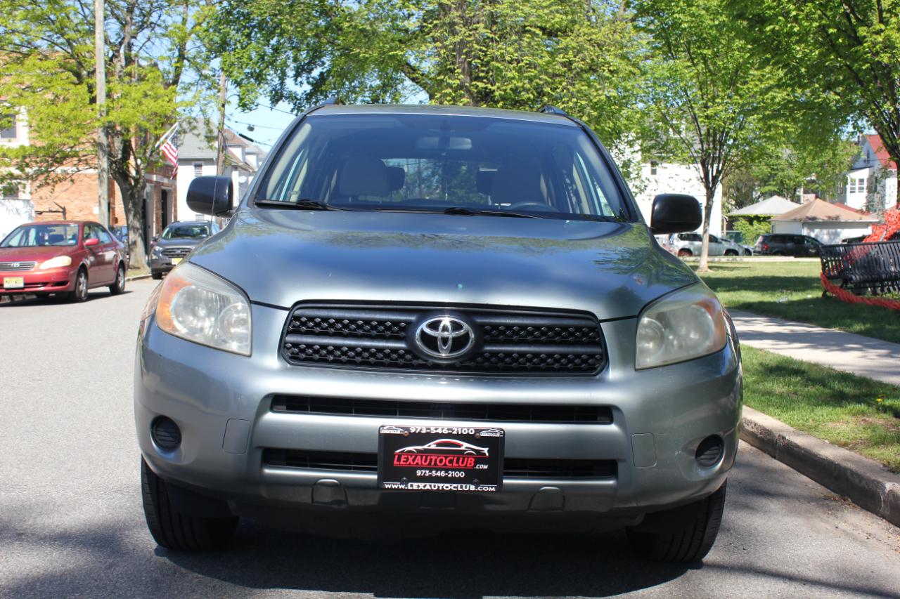 Toyota RAV4 Base I4 4WD 2007