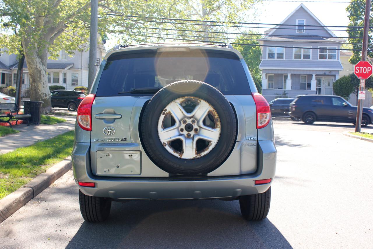 Toyota RAV4 Base I4 4WD 2007