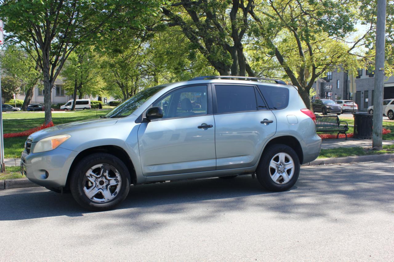 Toyota RAV4 Base I4 4WD 2007